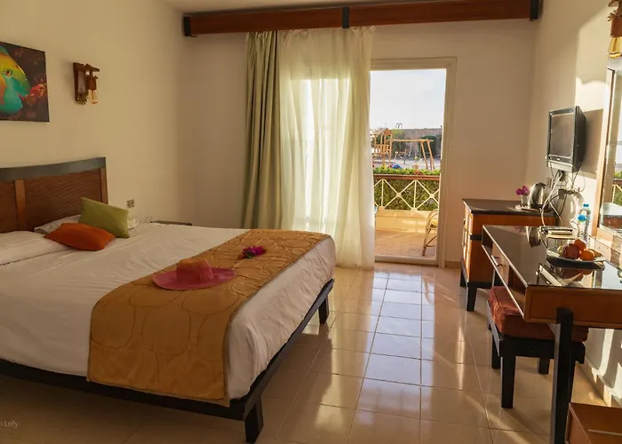 Sharm El Naga And Diving Center Gurdaka