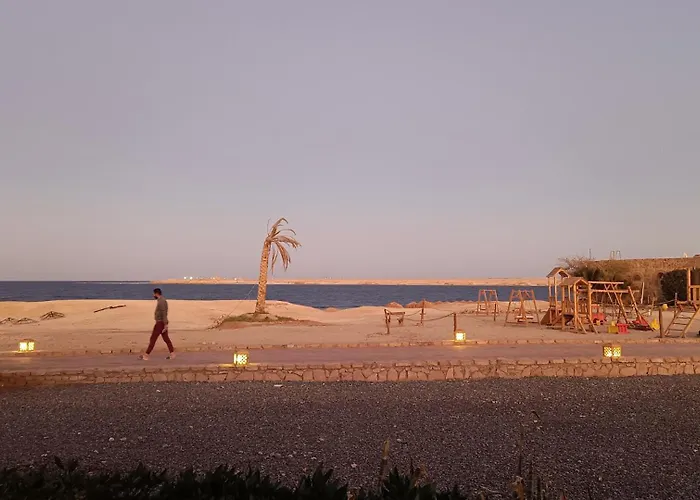 Sharm El Naga And Diving Center 洪加達