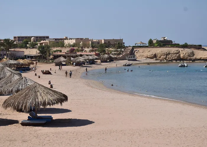 Sharm El Naga And Diving Center Gurdaka